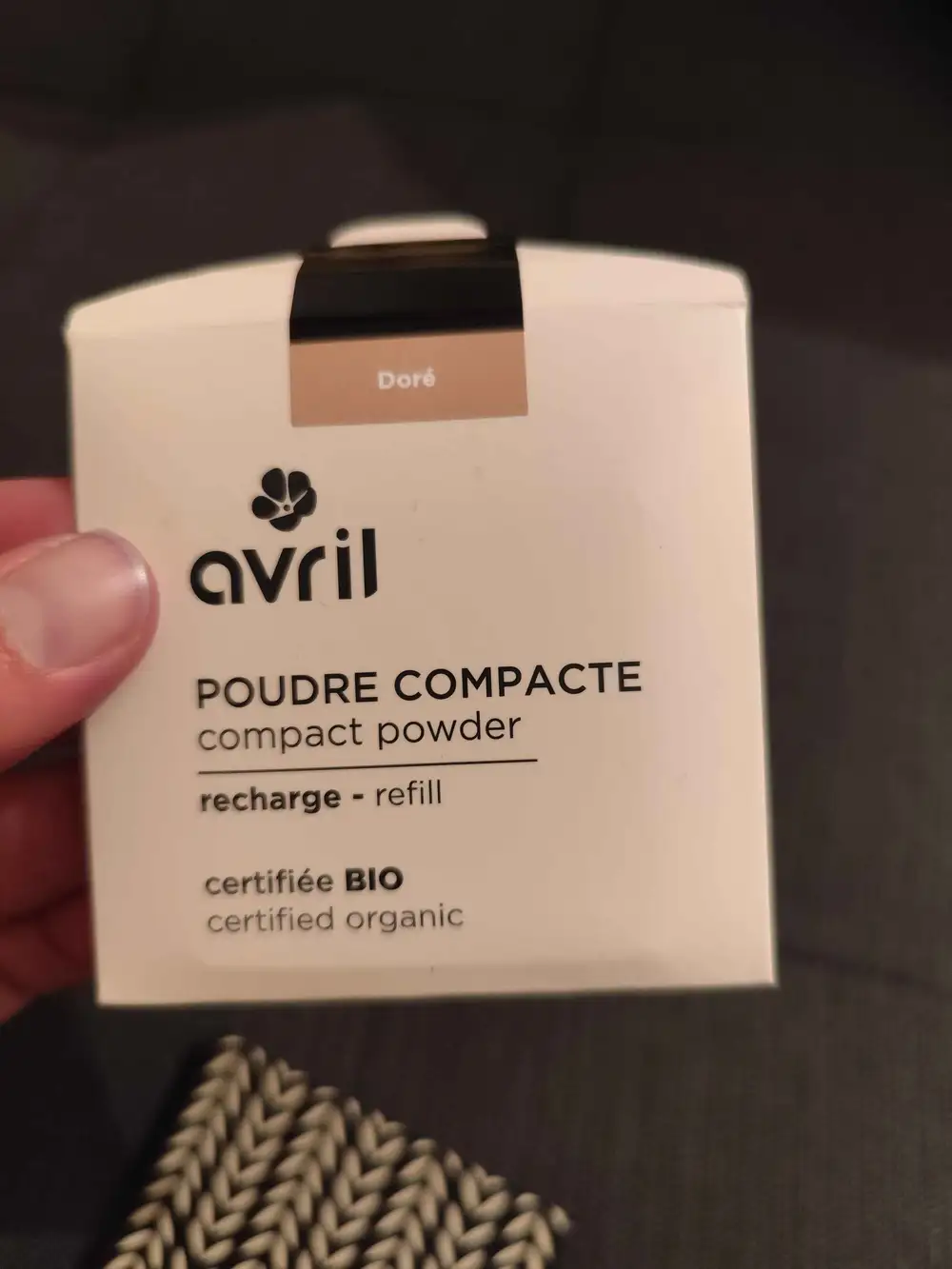 AVRIL - Poudre compacte doré