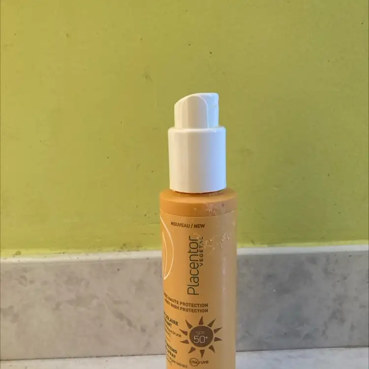 PLACENTOR VÉGÉTAL - Spray solaire hydratant spf50+