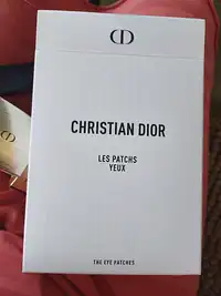 CHRISTIAN DIOR - Les patchs yeux