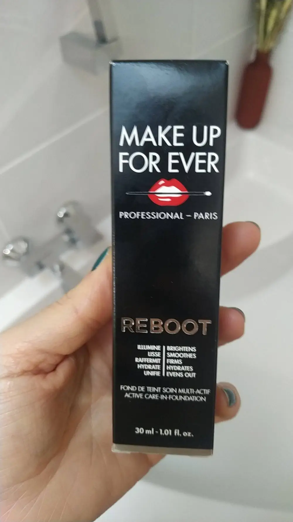 MAKE UP FOR EVER - Reboot - Fond de teint soin multi-actif