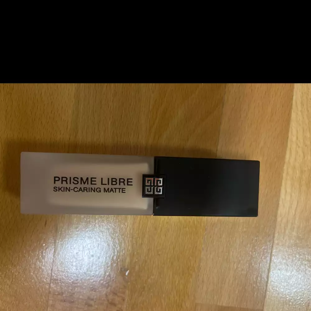 GIVENCHY - Prisme libre - Fond de teint fluide
