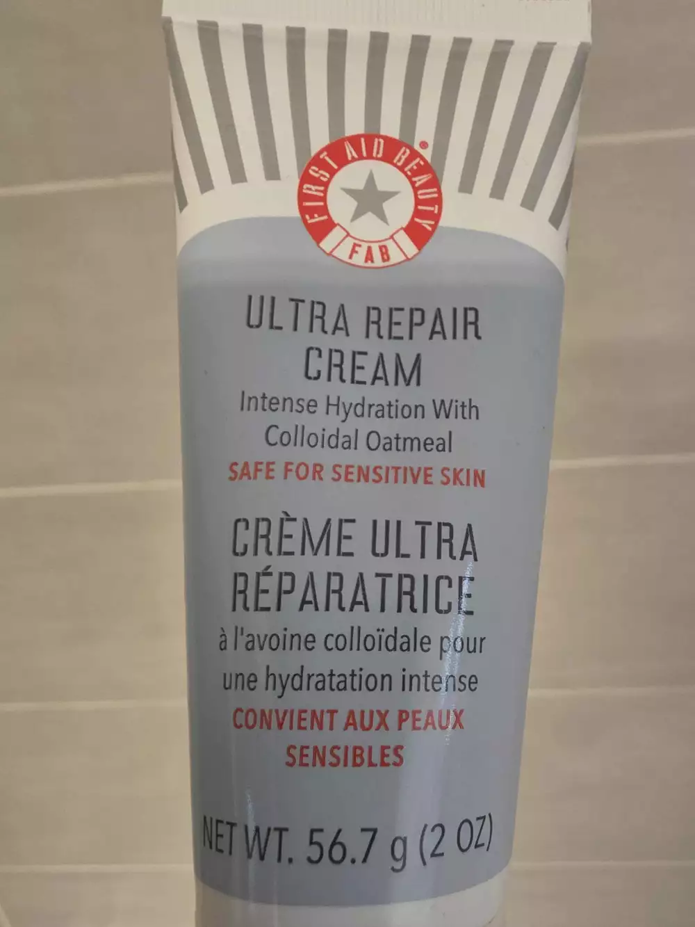 FIRST AID BEAUTY - Crème ultra réparatrice