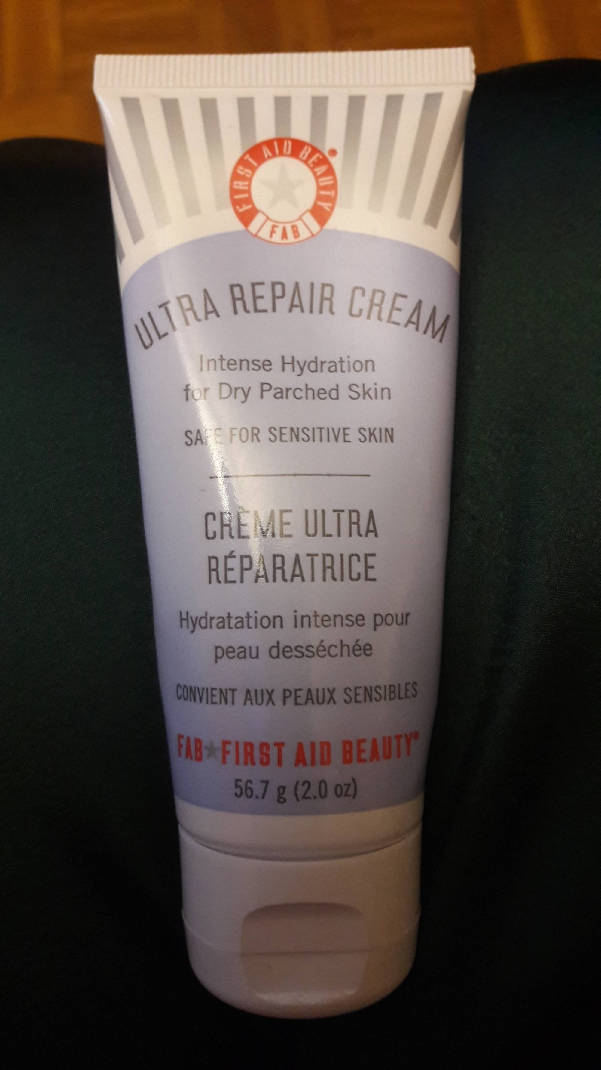 FIRST AID BEAUTY - Crème ultra réparatrice