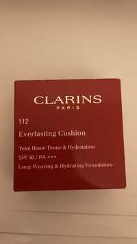 CLARINS - Everlasting Cushion - Teint haute tenue & hydratation SPF 50 / PA +++