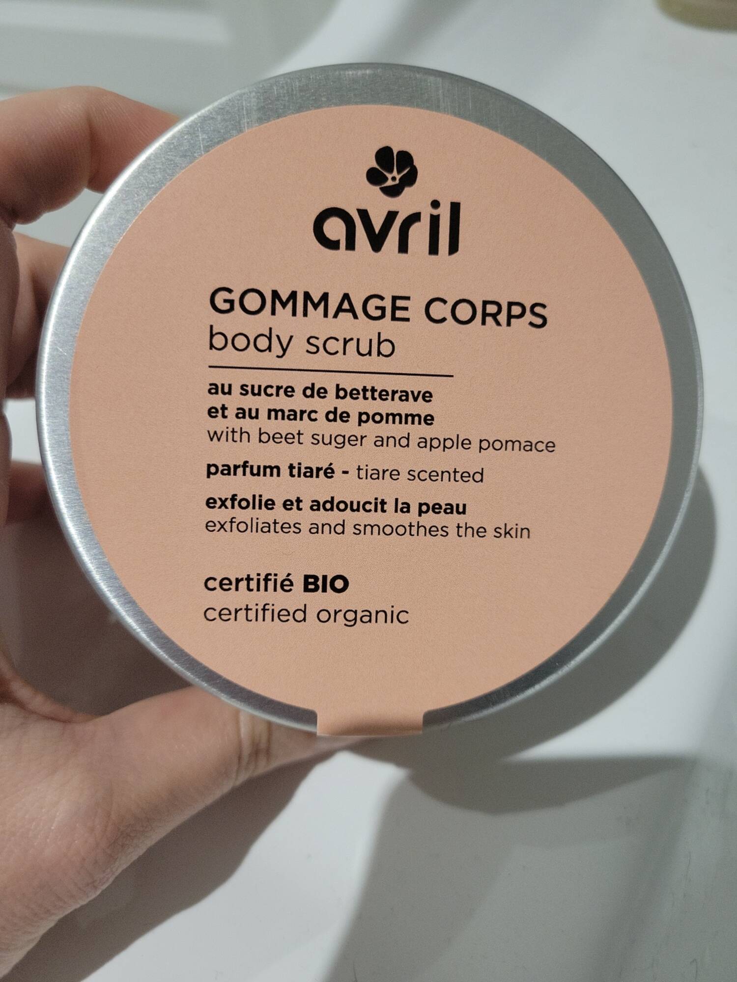 AVRIL - Gommage corps