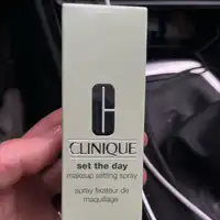 CLINIQUE - Set the day - Spray fixateur de maquillage