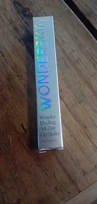 WONDERSKIN - Wonder blading all-day lip stain