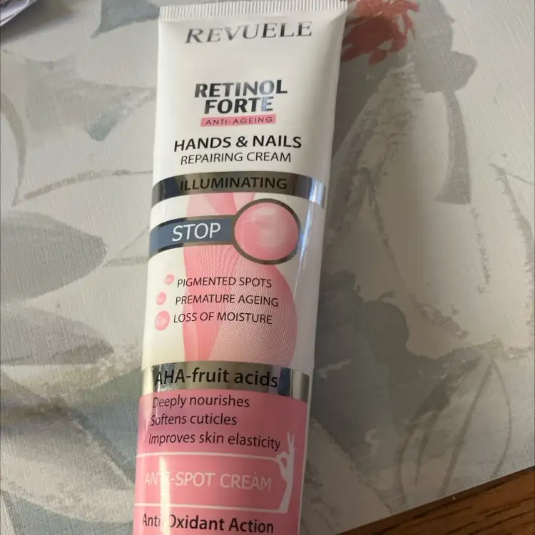REVUELE - Rétinol forte hand & nails - Repairing cream