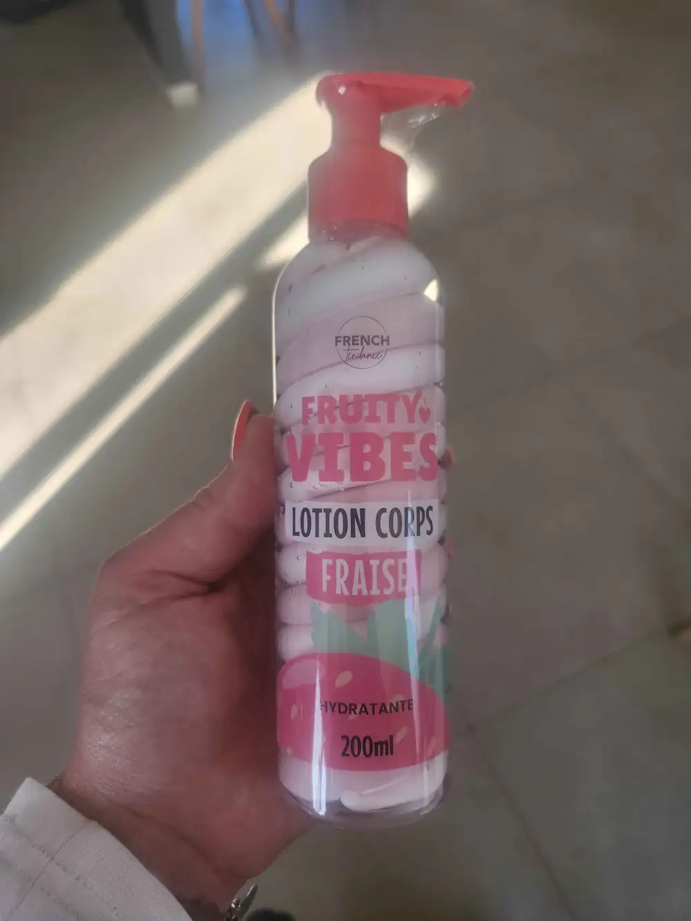 FRENCH TENDANCE - Fruity vibes - Lotion corps fraise