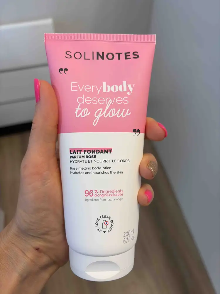 SOLINOTES - Everybody deserves to glow - Lait fondant parfum rose