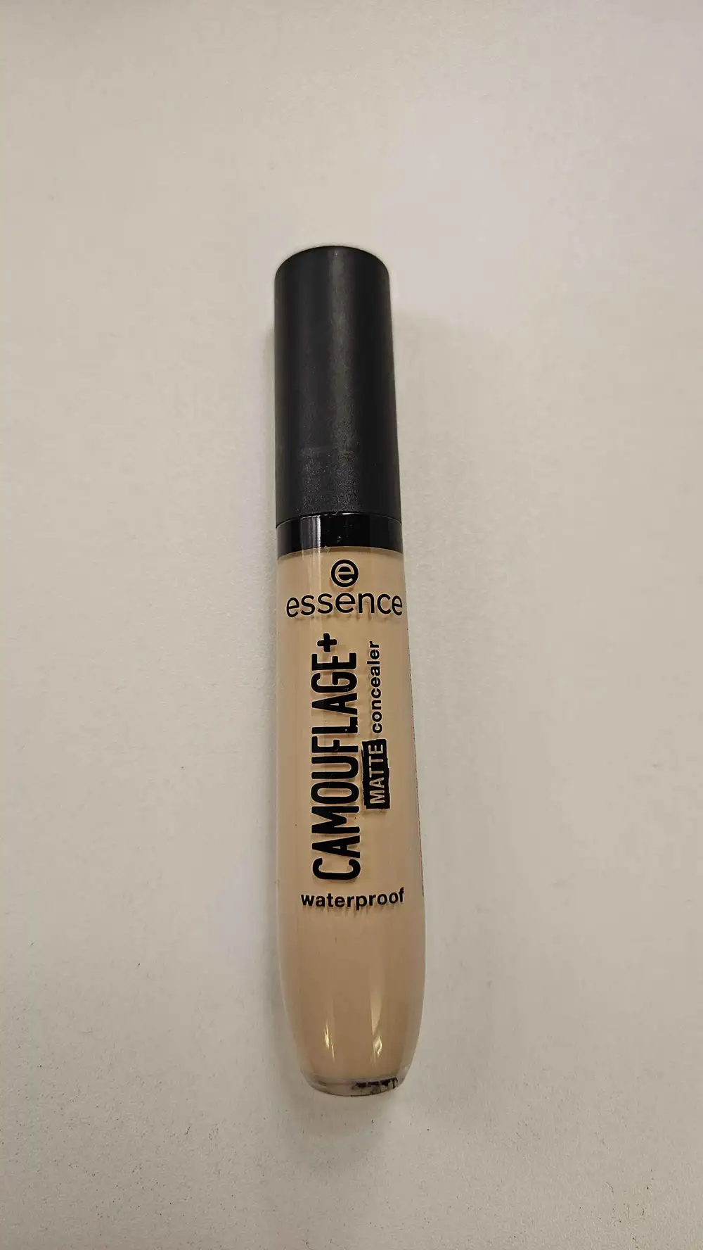 ESSENCE - Camouflage+ - Concealer matte waterproof