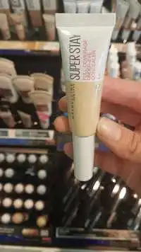 MAYBELLINE NEW YORK - Super stay - Full coverage under-eye concealer light 15