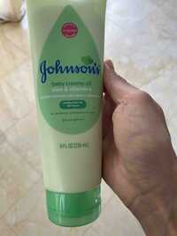 JOHNSON'S - Aloe & vitamine e - Baby creamy oil