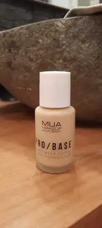 MUA - Pro/base Long wear matte finish foundation
