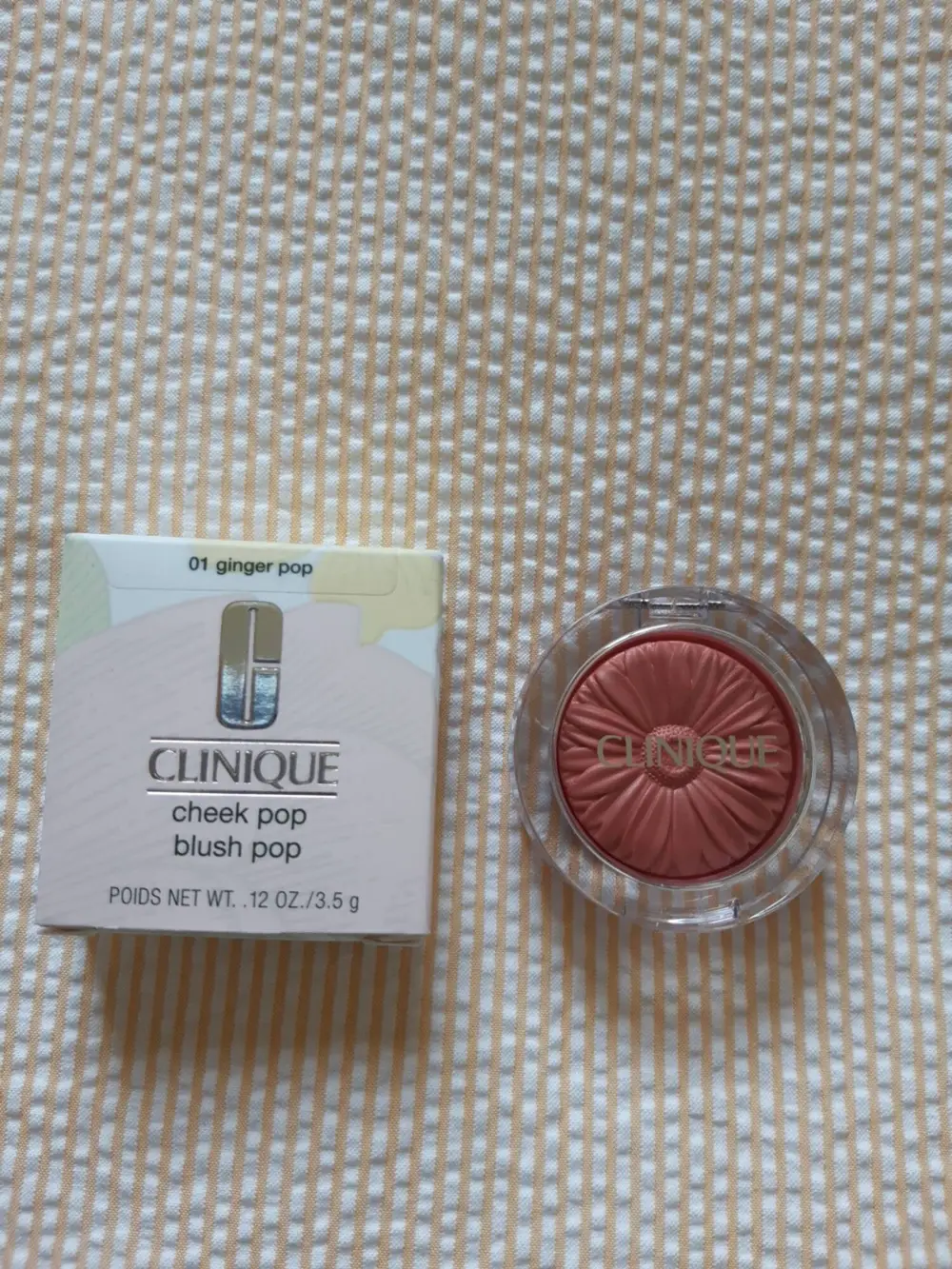 CLINIQUE - Cheek Pop - Blush Pop.