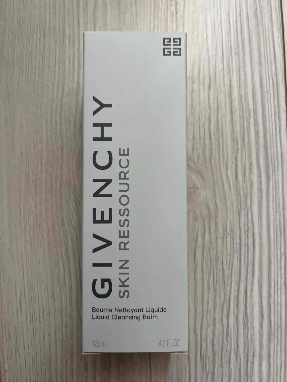 GIVENCHY - Skin ressource - Baume nettoyant liquide