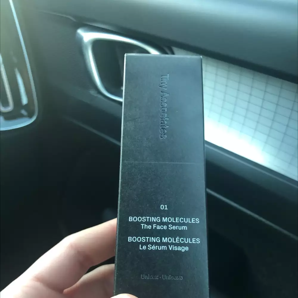 TINY ASSOCIATES - 01 Boosting molécules - Le sérum visage 
