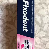 FIXODENT - Complète fixation forte - Crème adhésive pour prothèses totales