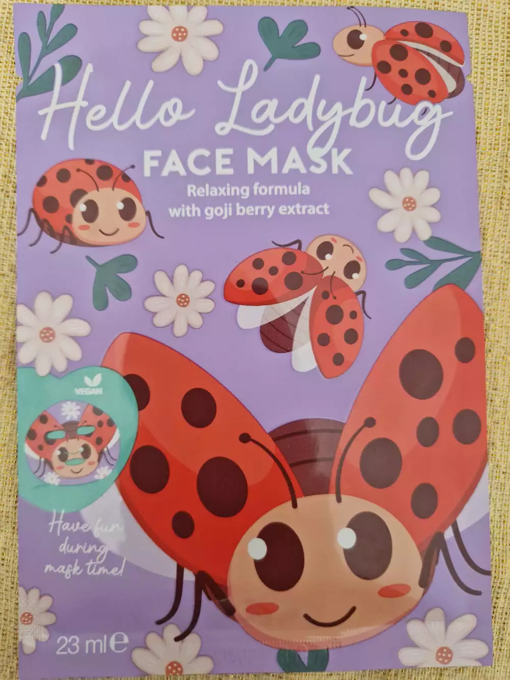 MAXBRANDS MARKETING B.V. - Hello ladybug - Face mask