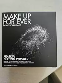 MAKE UP FOR EVER - Poudre fixante imperceptible matifiante
