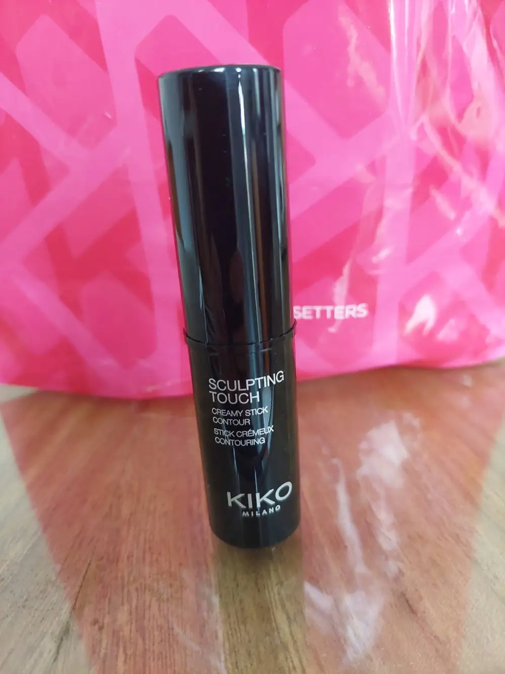 KIKO - Sculpting touch creamy stick contour