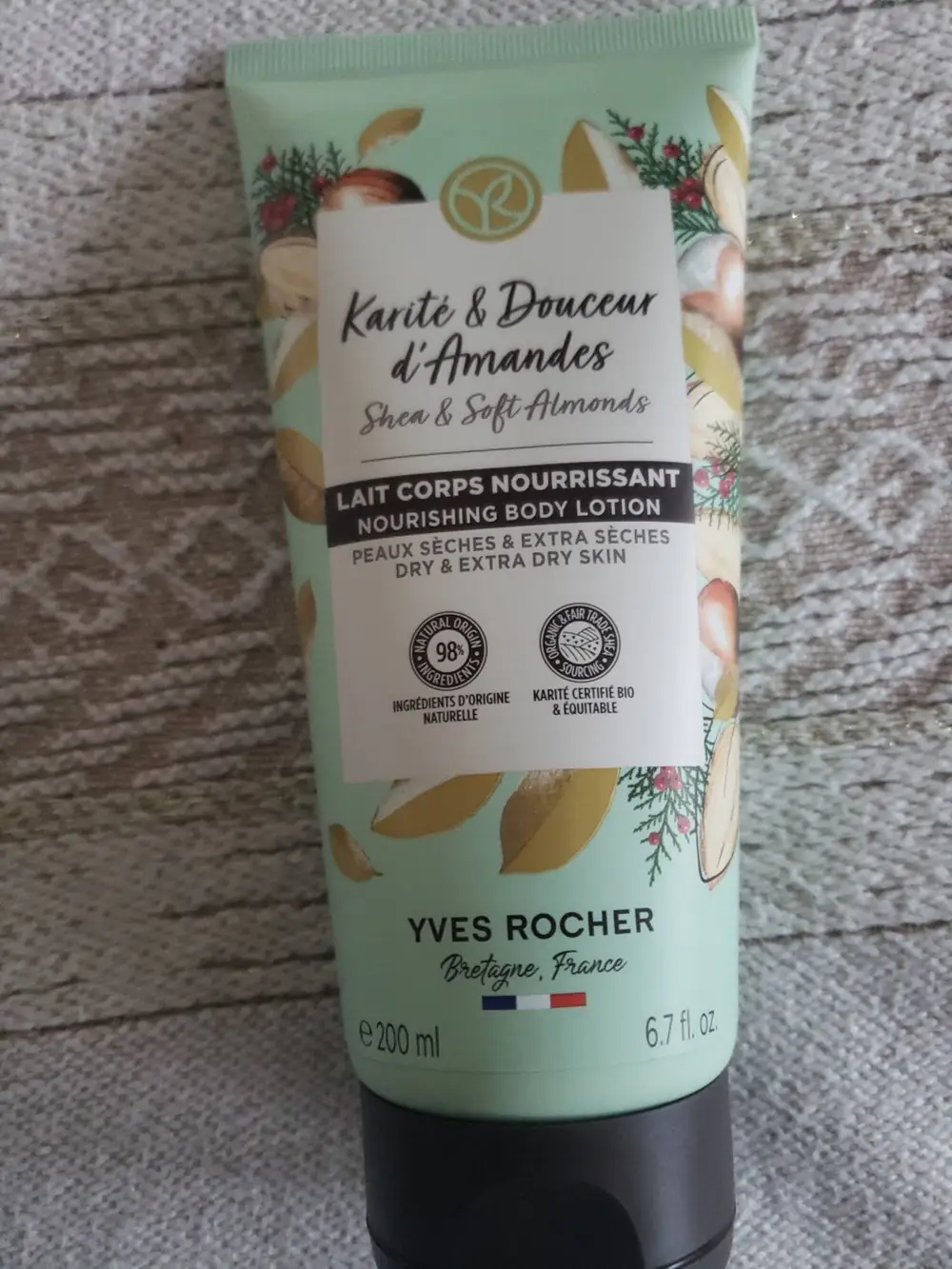 YVES ROCHER - Lait corps nourrissant karité et douceur d'amandes