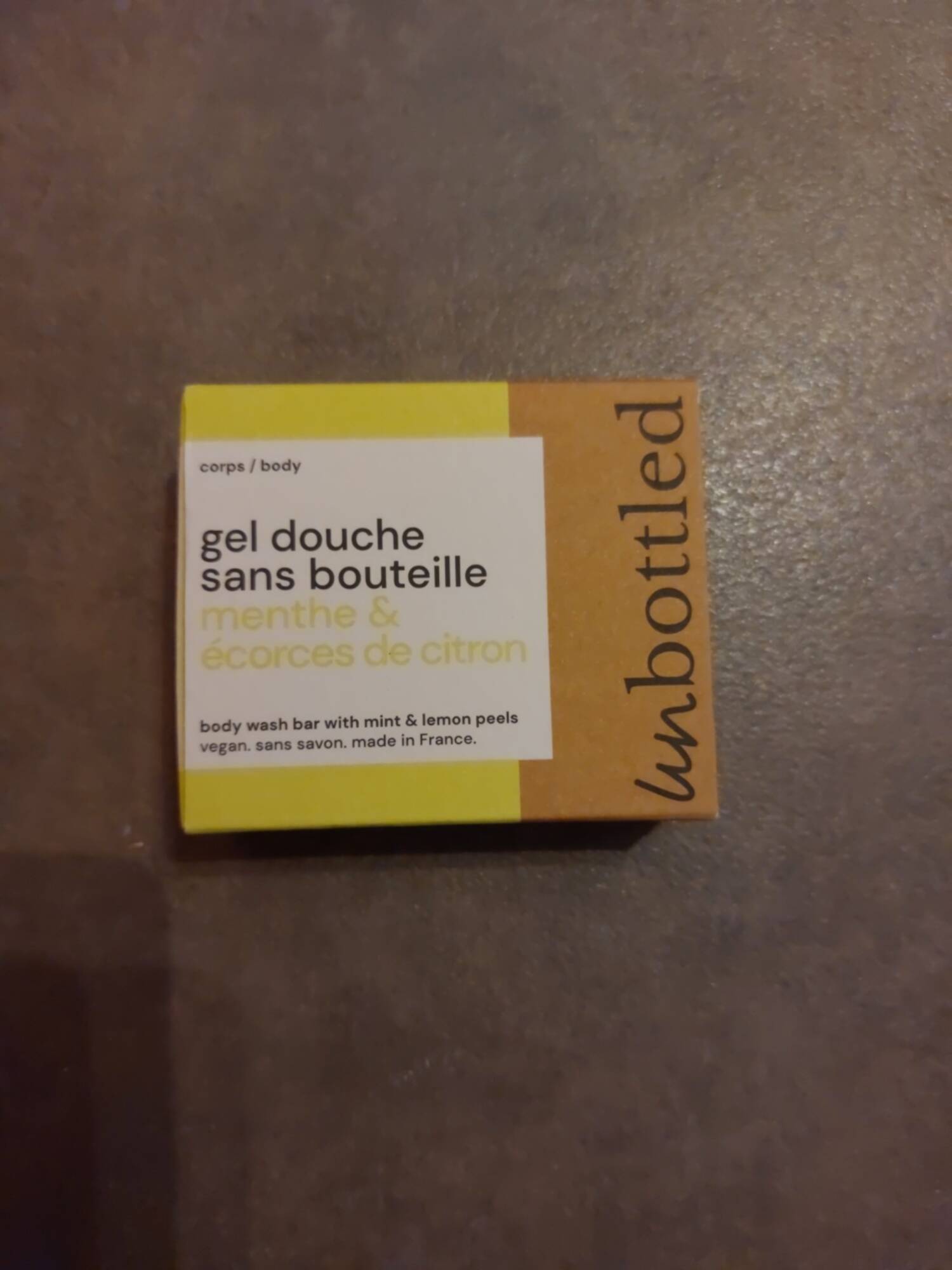 UN BOTTLED - Gel douche sans bouteille