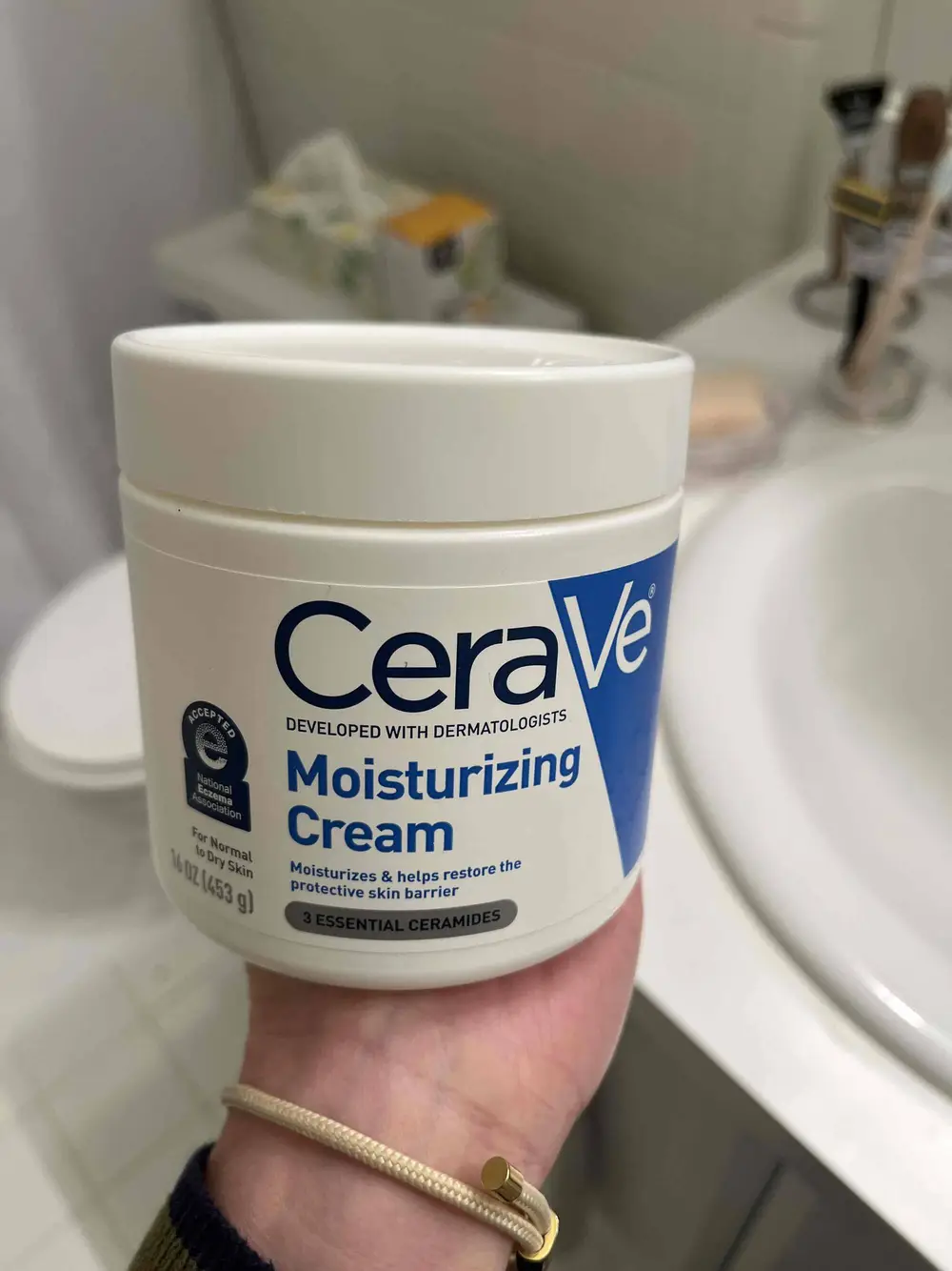 CERAVÉ - Moisturizing cream