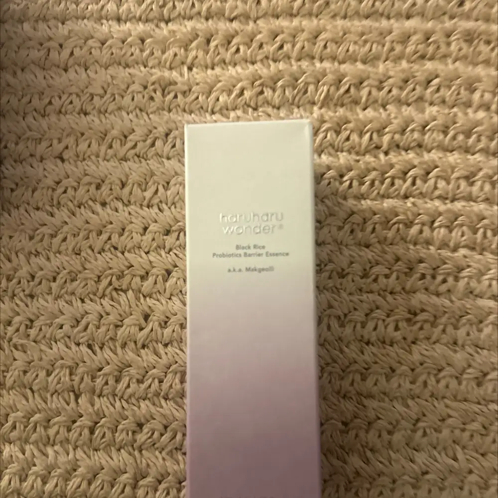 HARUHARU WONDER - Black rice probiotic barrier essence