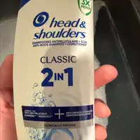 HEAD & SHOULDERS - Classic 2-in-1 - Shampooing antipelliculaire + soin