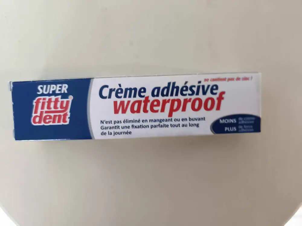 FITTYDENT - Crème adhésive waterproof