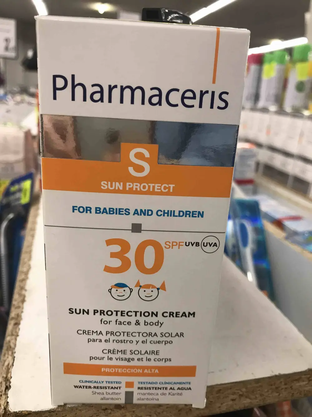 PHARMACERIS - Sun protect cream SPF 30