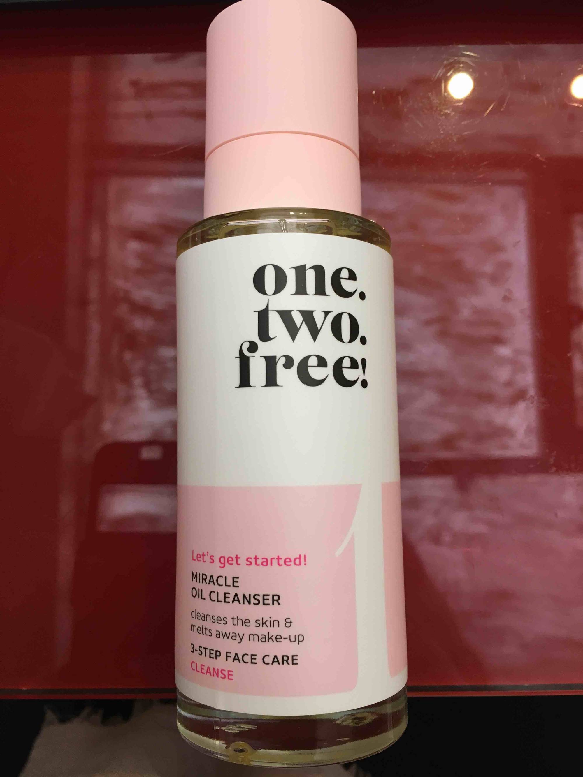 ONE.TWO.FREE! - Let's gel started! - Miracle oil cleanser