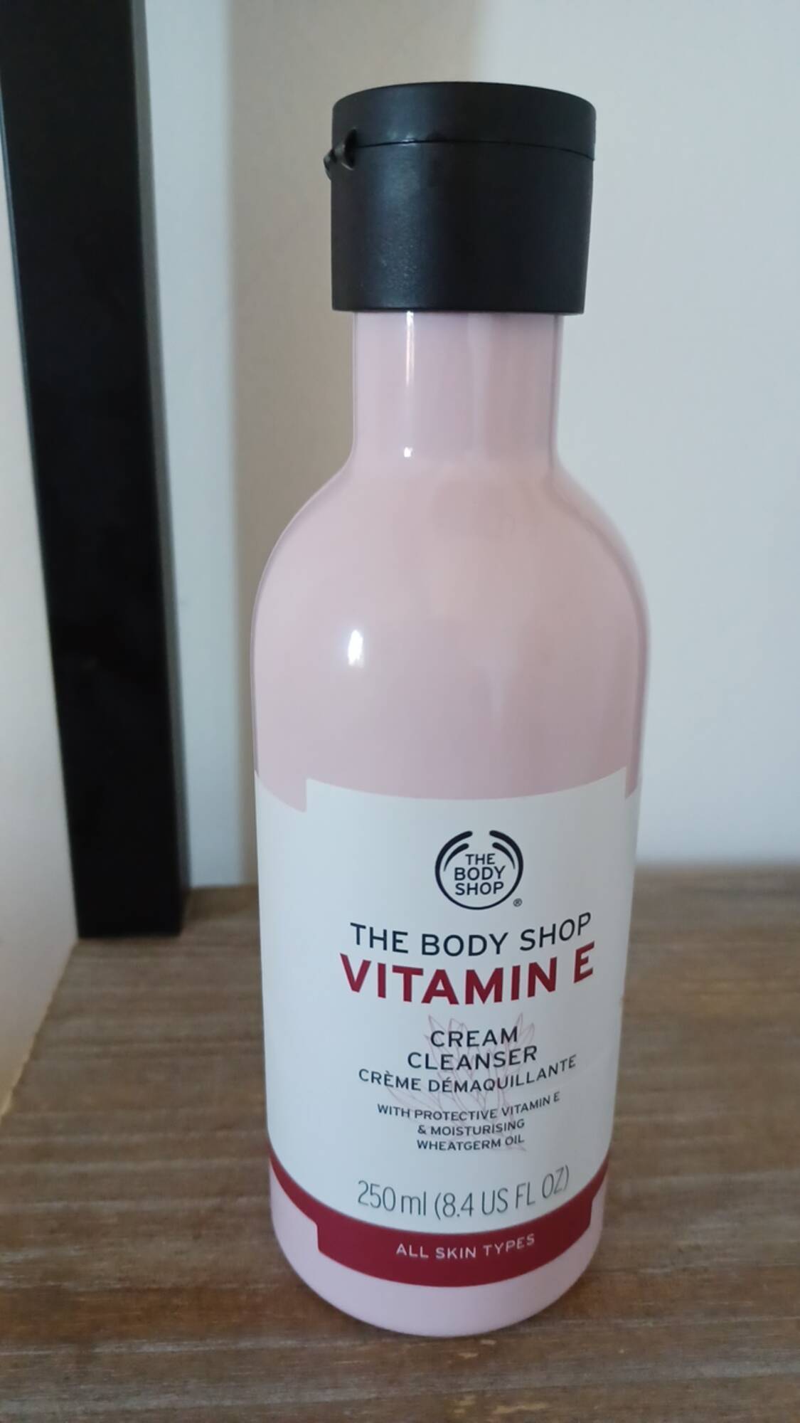 THE BODY SHOP - Vitamin E - Crème démaquillante