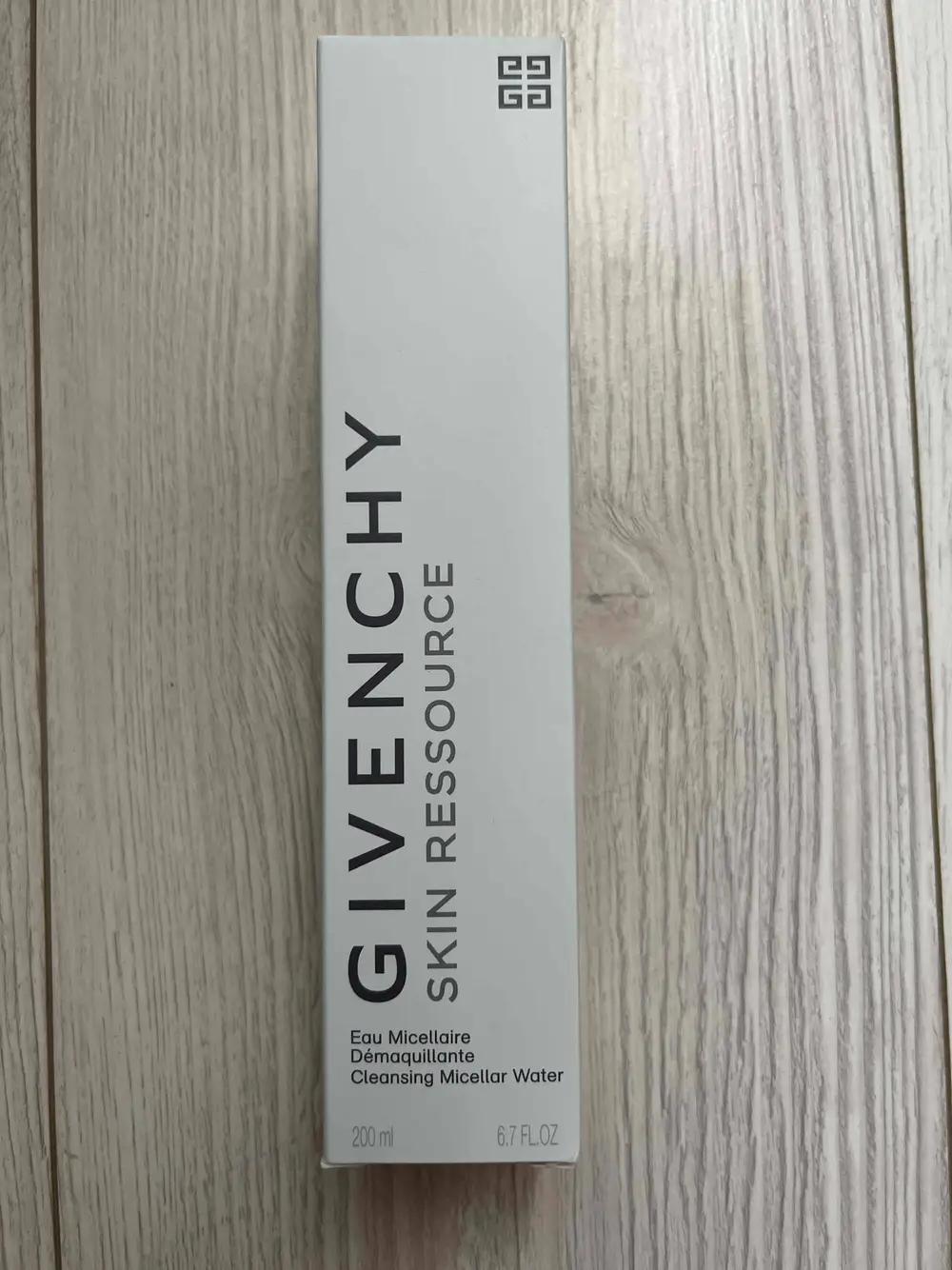 GIVENCHY - Skin ressource - Eau micellaire démaquillante