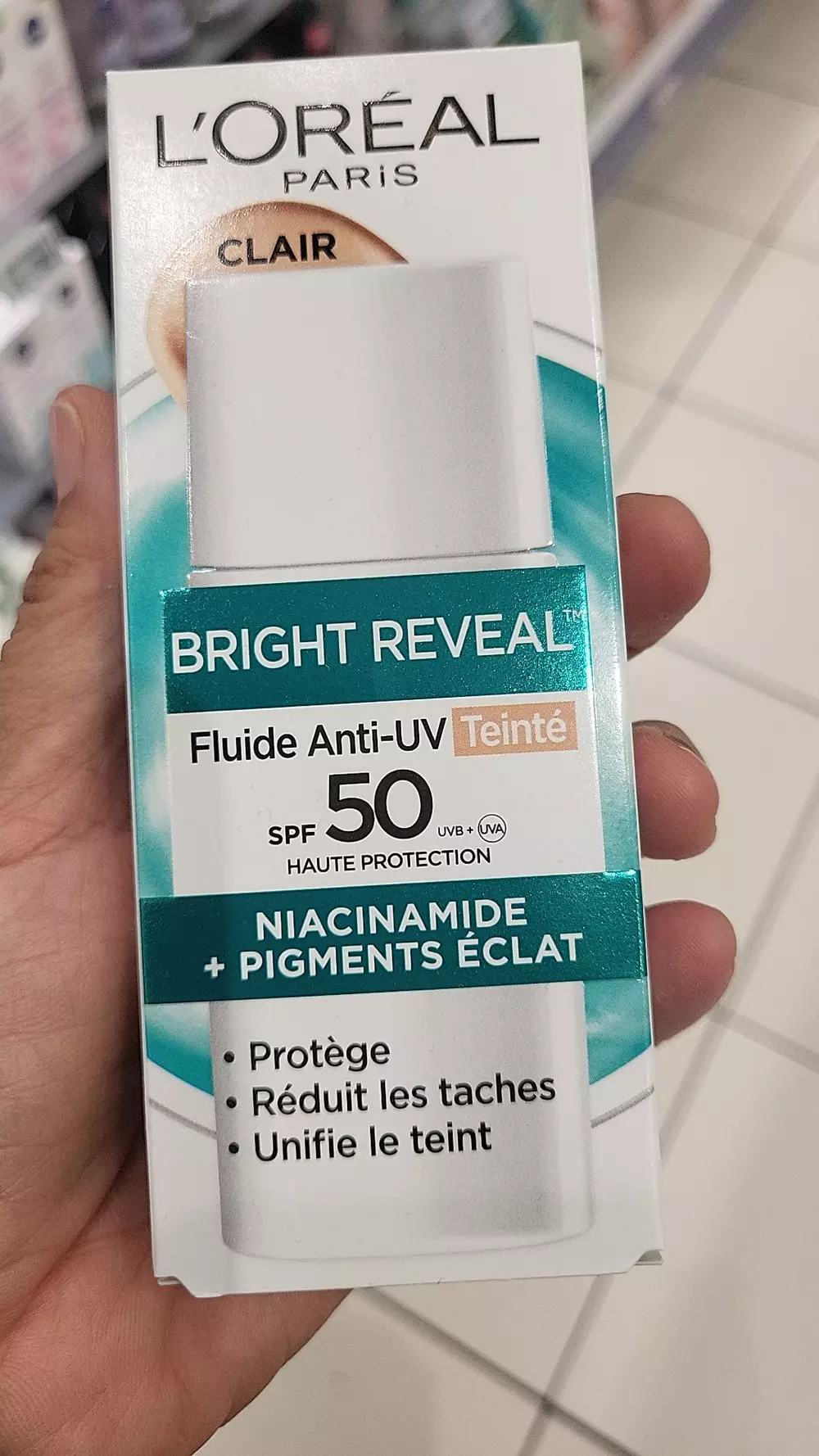 L'ORÉAL PARIS - Bright reveal - Fluide anti-UV teinté clair SPF 50
