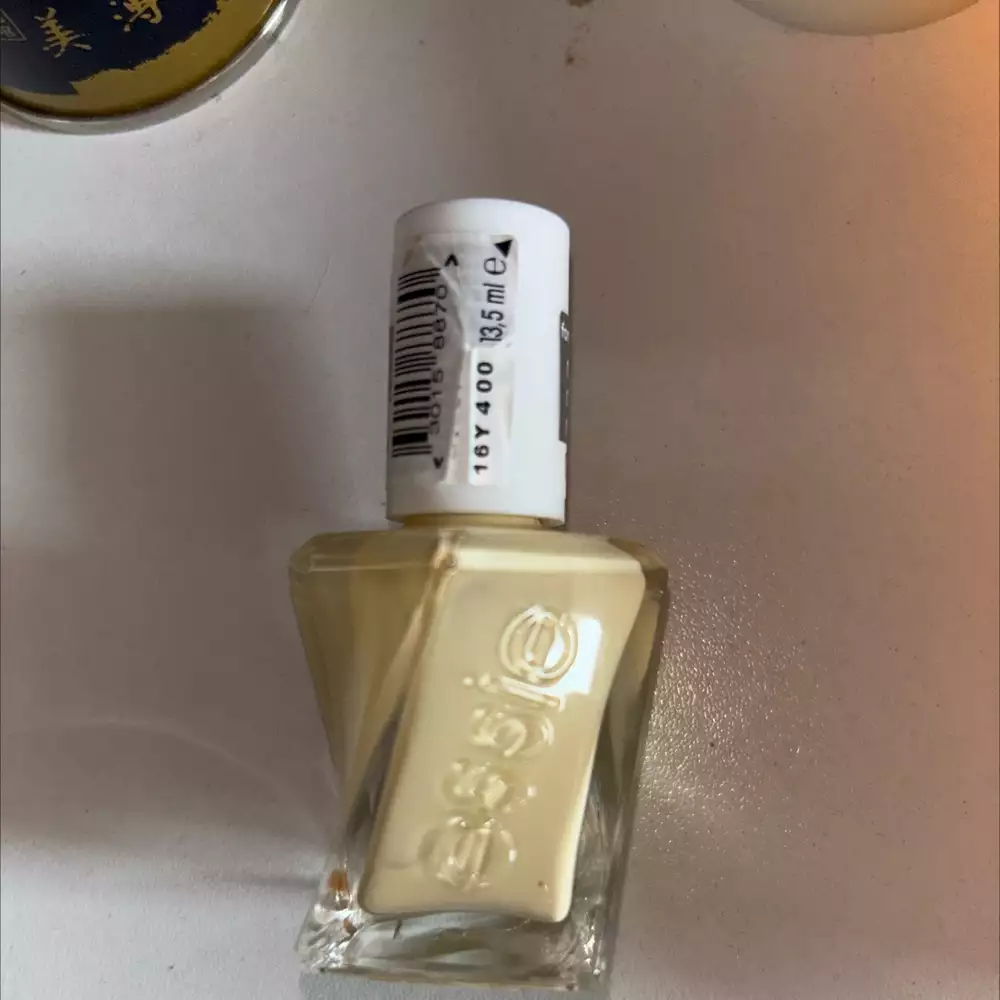 ESSIE - Vernis à ongle