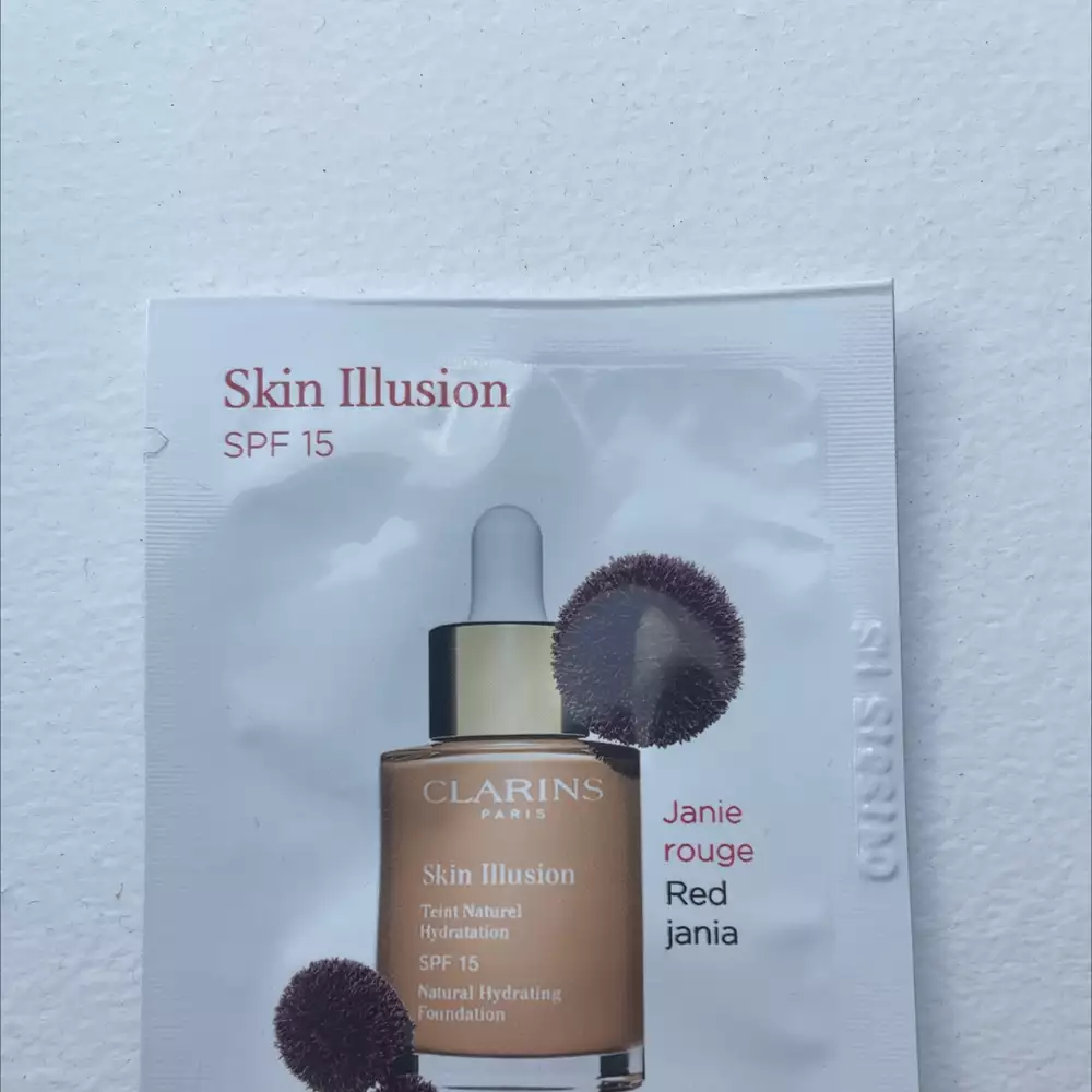 CLARINS - Skin illusion - Teint naturel hydratation SPF 15 janie rouge