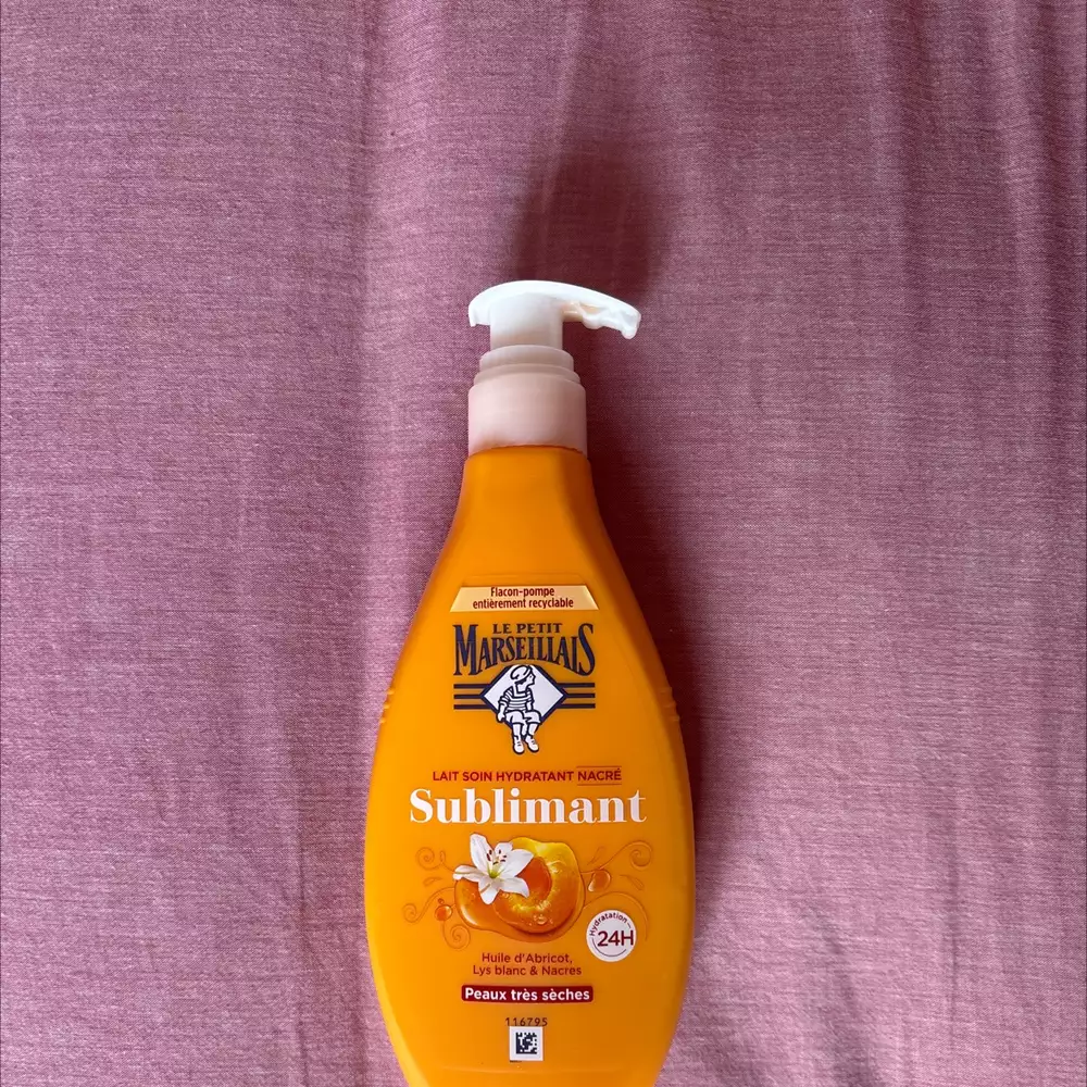 LE PETIT MARSEILLAIS - Huile d'Abricot, lys blanc & nacres - Lait soin hydratant