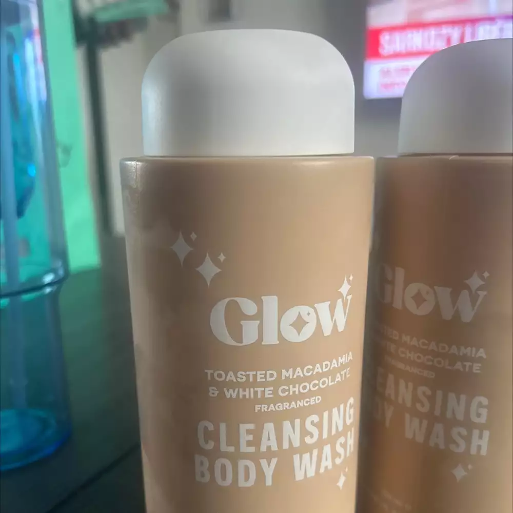 GLOW - Cleansing body wash