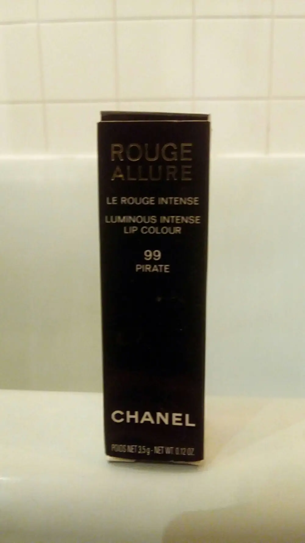 CHANEL - Rouge allure - Le rouge intense 99 pirate