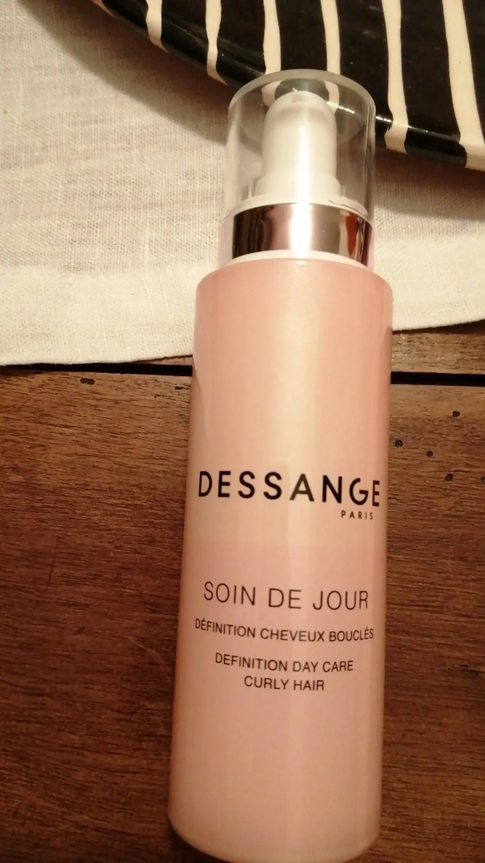 DESSANGE - Soin de jour - Définition cheveux bouclés 