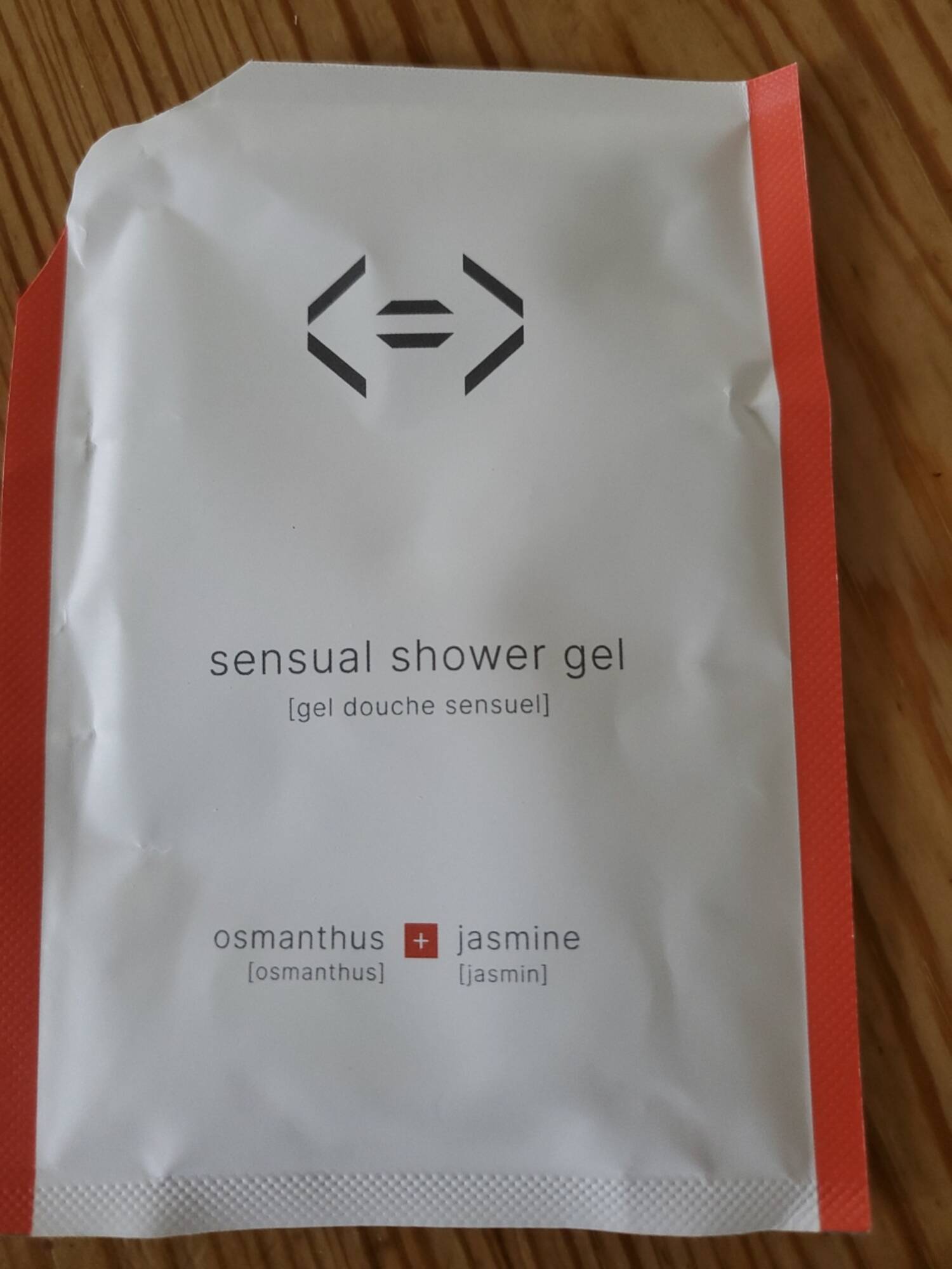 LESS IS MORE - Sensual shower gel 