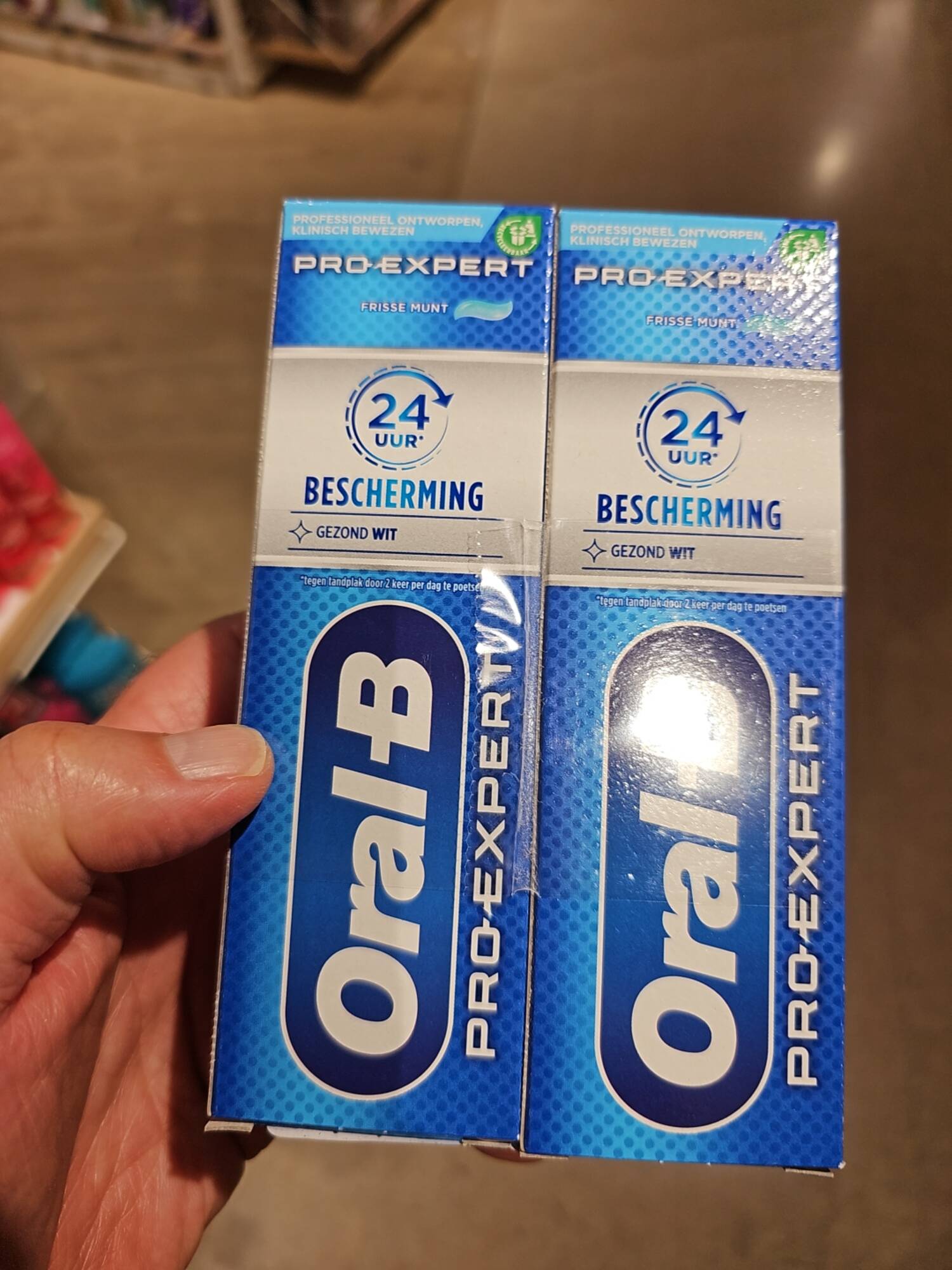 ORAL-B - Pro-expert - Frisse munt dentifrice 