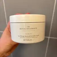 RITUALS - The ritual of namaste - Pyrifying charcoal wonder mask