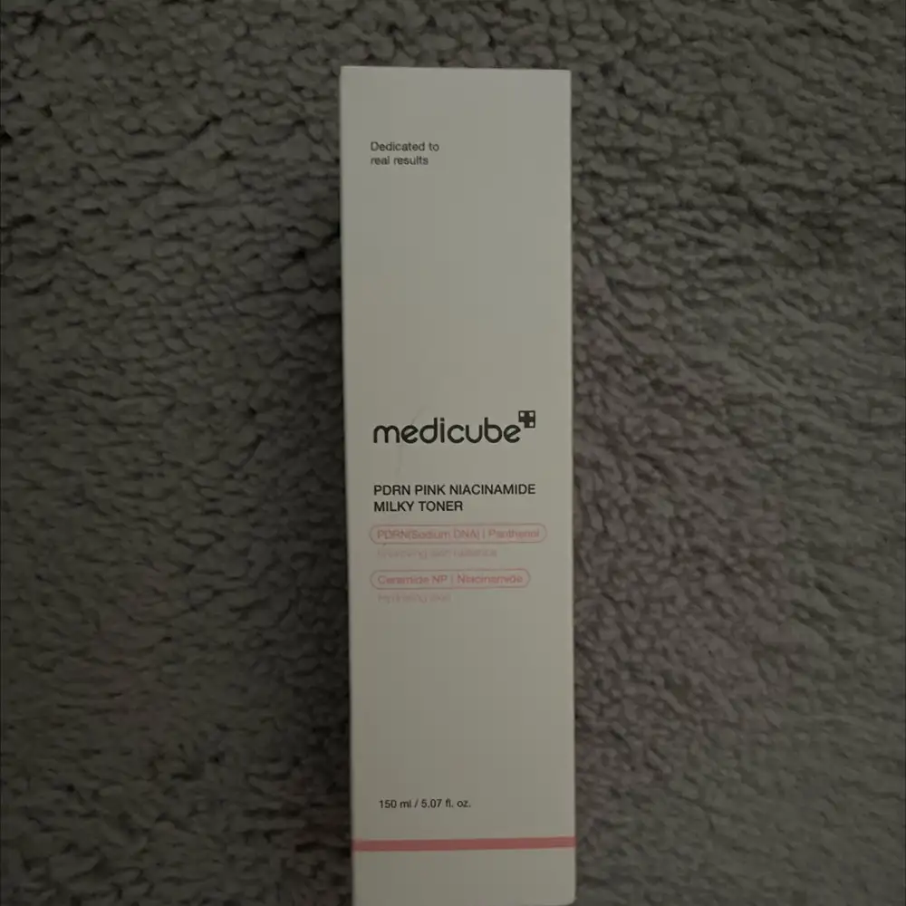 MEDICUBE - PDRN pink niacinamide milky toner