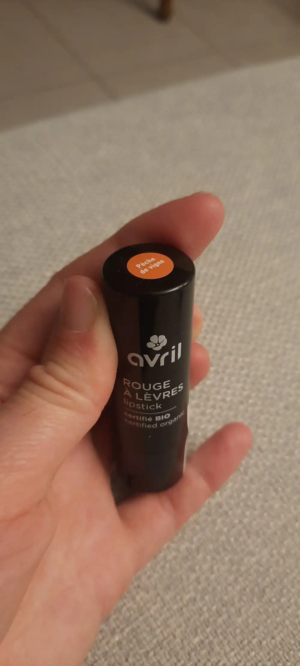 AVRIL - Rouge à lèvres pêche de vigne bio