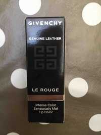GIVENCHY - Genuine leather - Le rouge