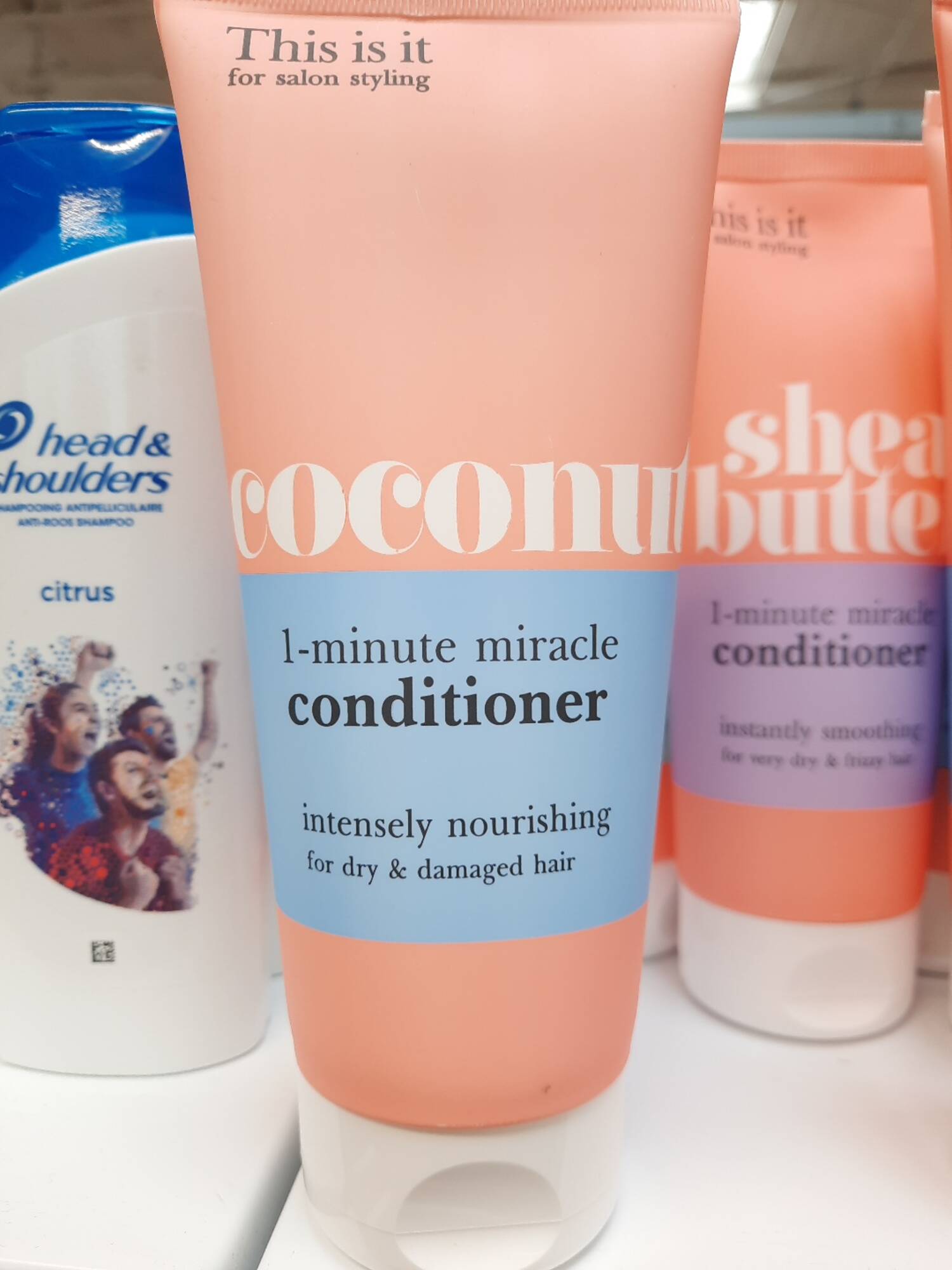 THIS IS IT - Coconut - 1 Minute miracle conditioner