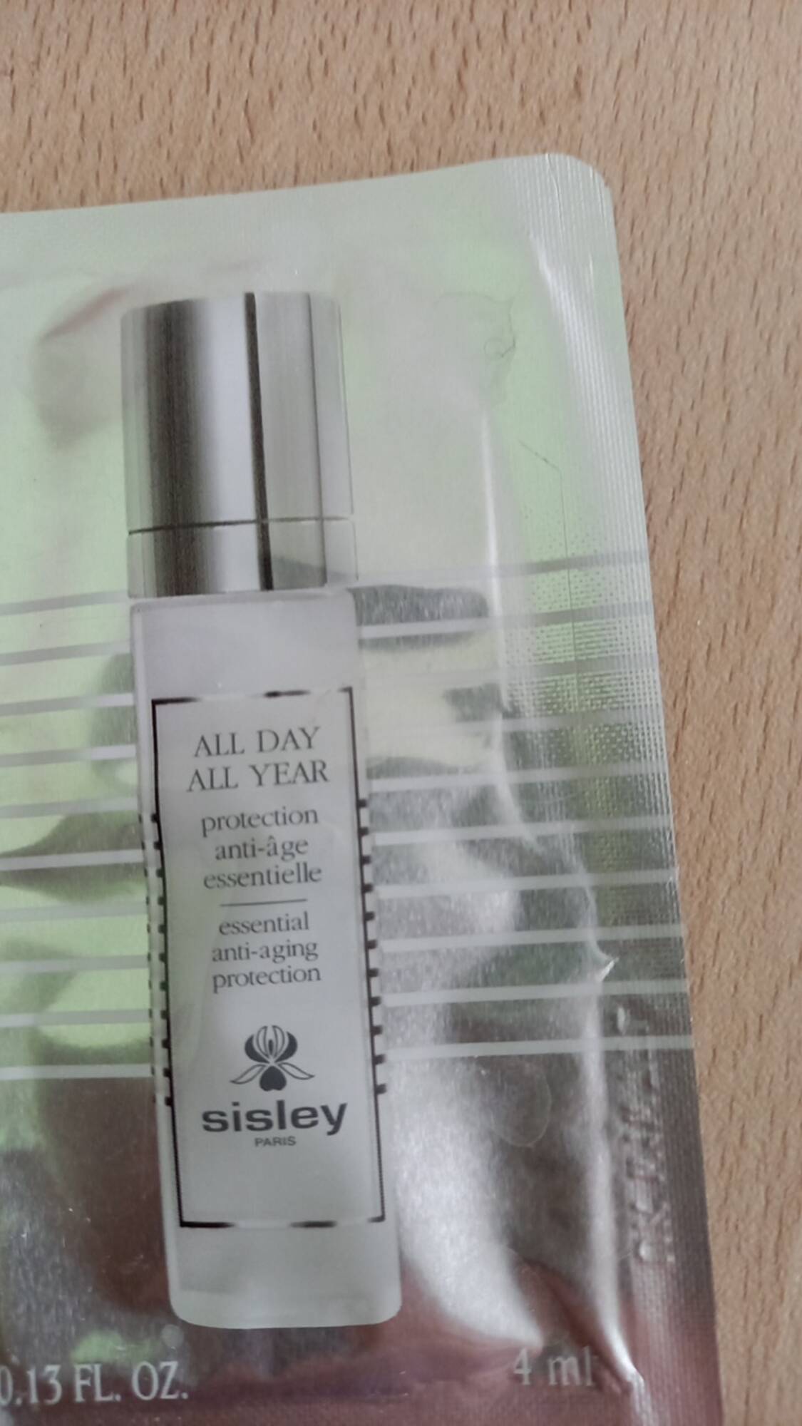 SISLEY - All day All year - Protection anti-âge essentielle